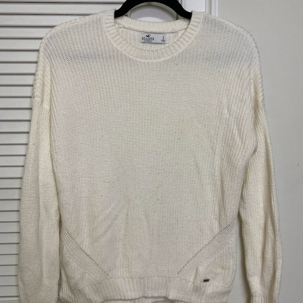 Hollister Crew Neck Sweaters